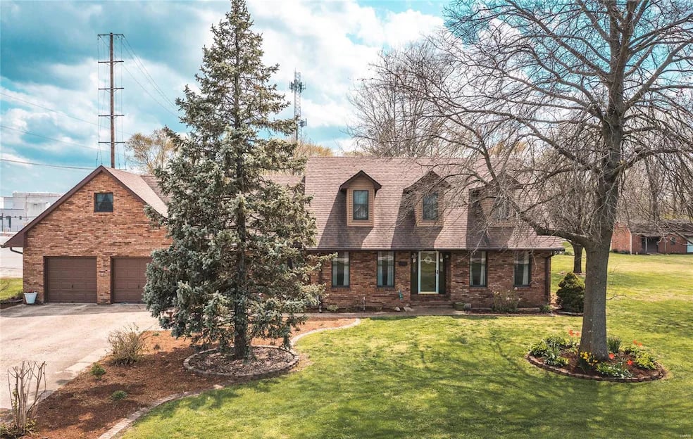 100 Acorn Ln