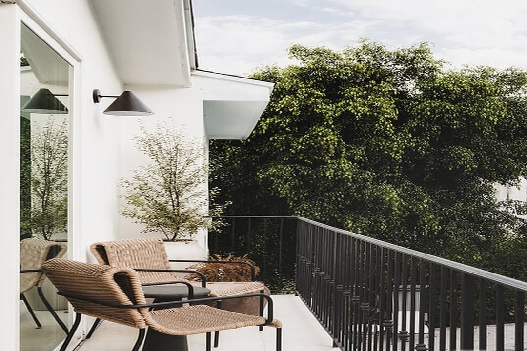 Nova Pavilion, El Cerrito Pl, 90068