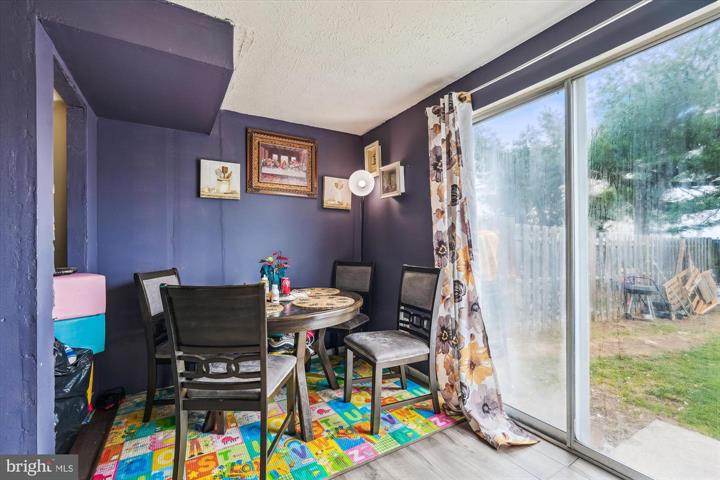 536 Riggs Ct