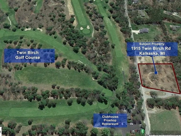 1915 Twin Birch Rd NE