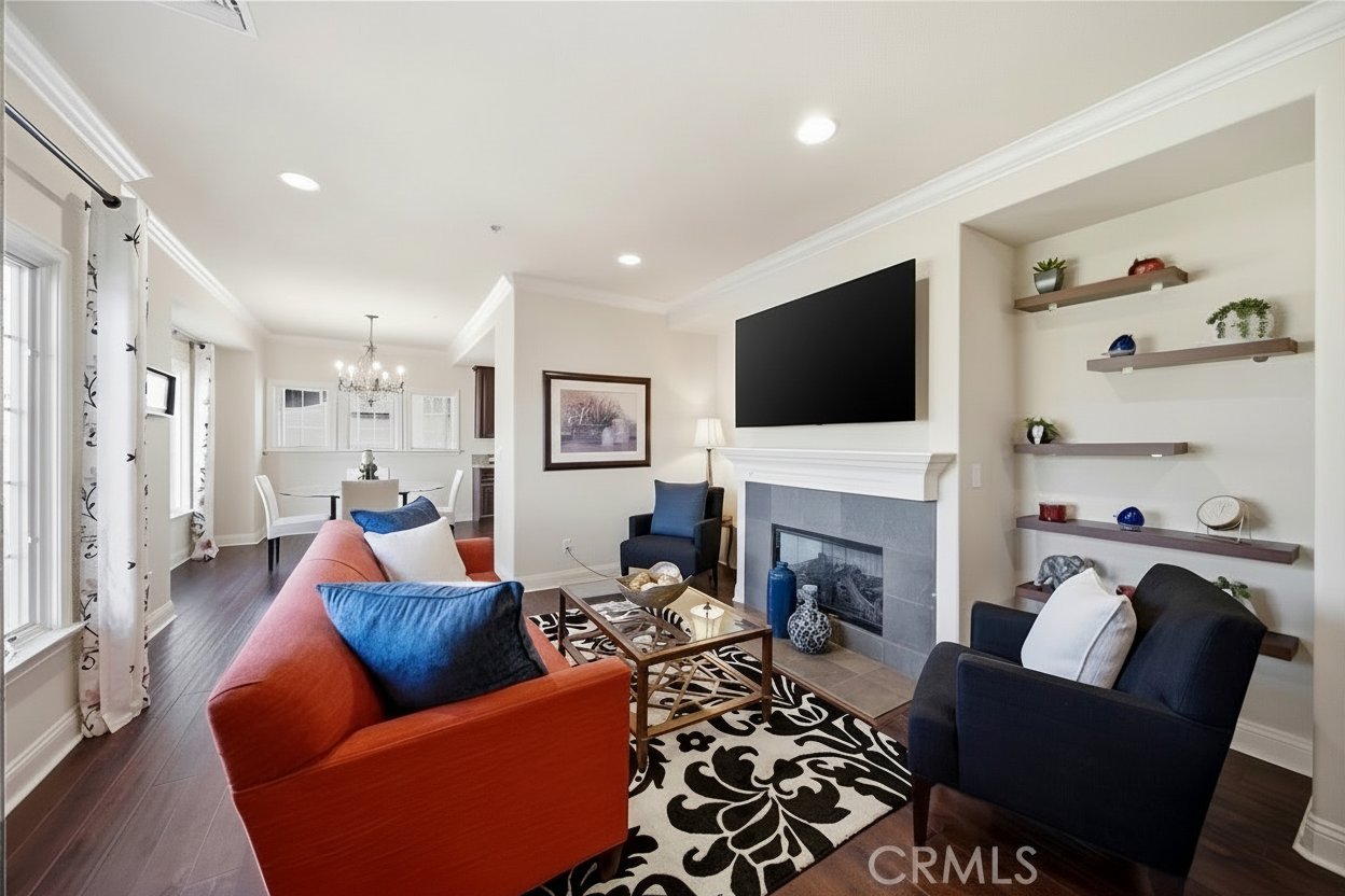 2454 Oswego #301