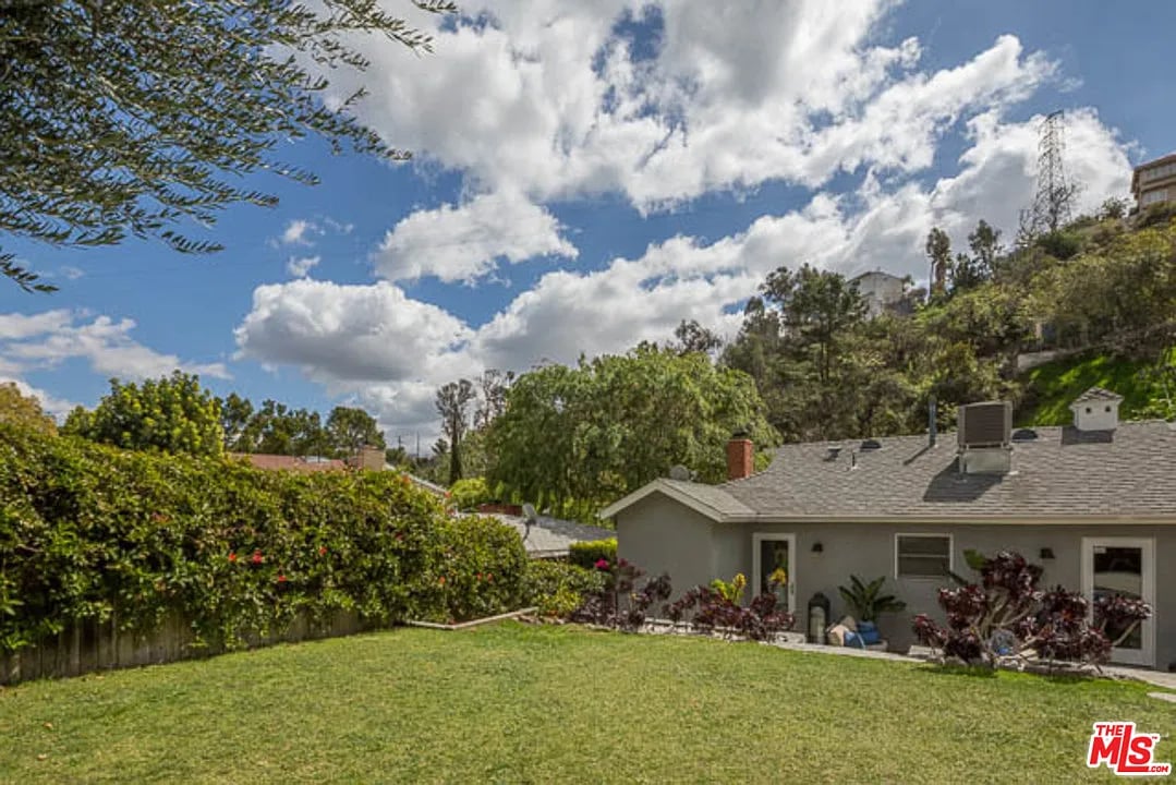 8531 Appian Way