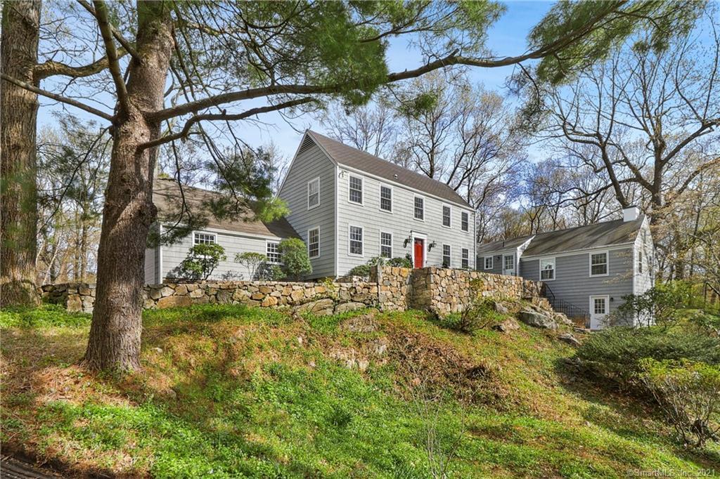  2 Raiders Lane, Darien, CT 06820 
