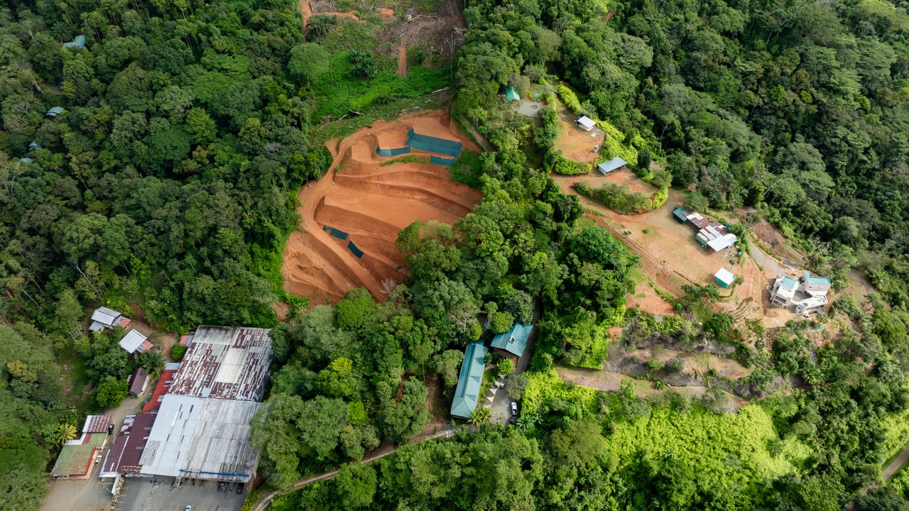 12 Room Hotel in Uvita with Ocean View Expansion Land