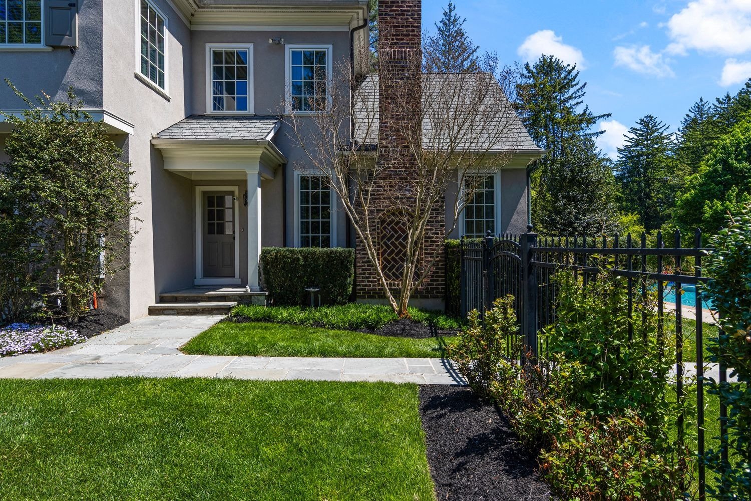 775 Parkes Run Ln