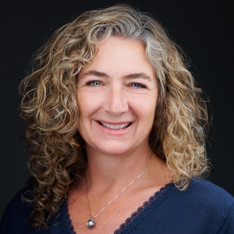 Carrie Lee Hoffman Mars Hill, NC Real Estate Agent Headshot
