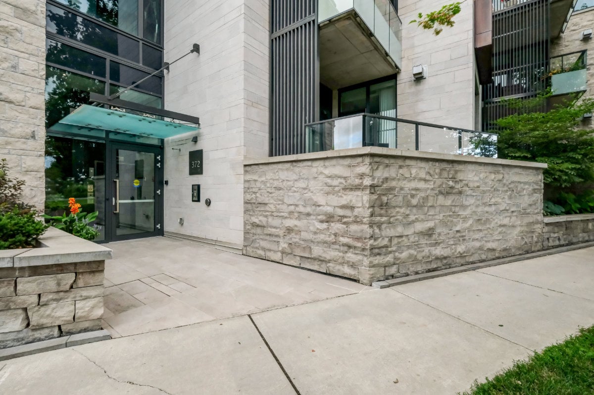 105-1 Fifth Ave