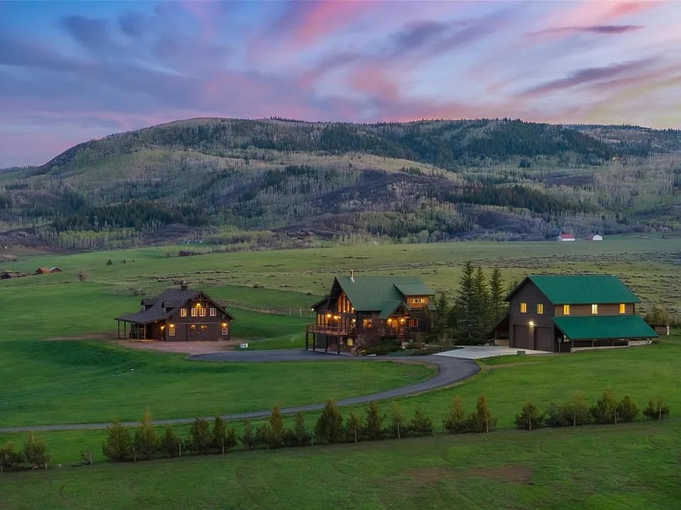 29980 Homestead Ln #A & B