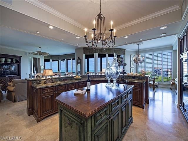 7575 Pelican Bay Blvd #1907