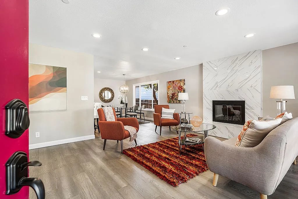 2015 Madison Ave