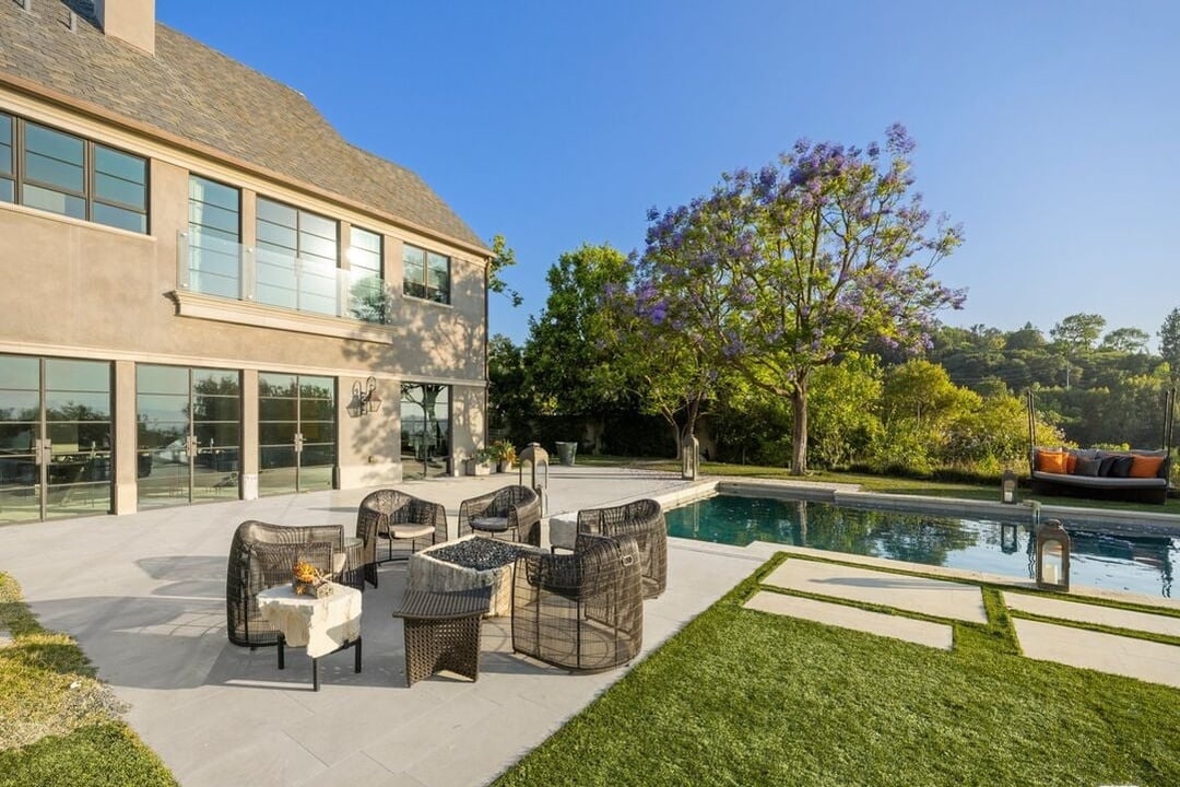 Stone Ridge Ln, 90077