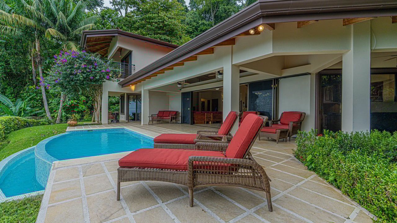 Private Luxury Villa with Whale Tail Ocean View Close to Downtown Uvita