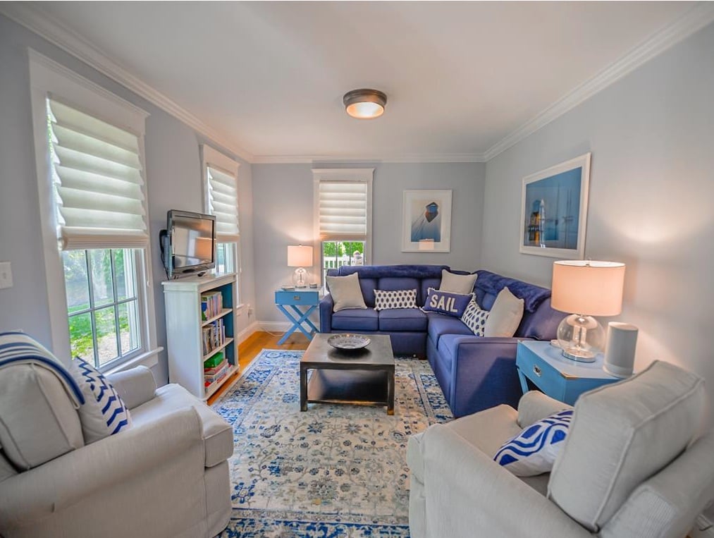32 Schoolhouse Rd