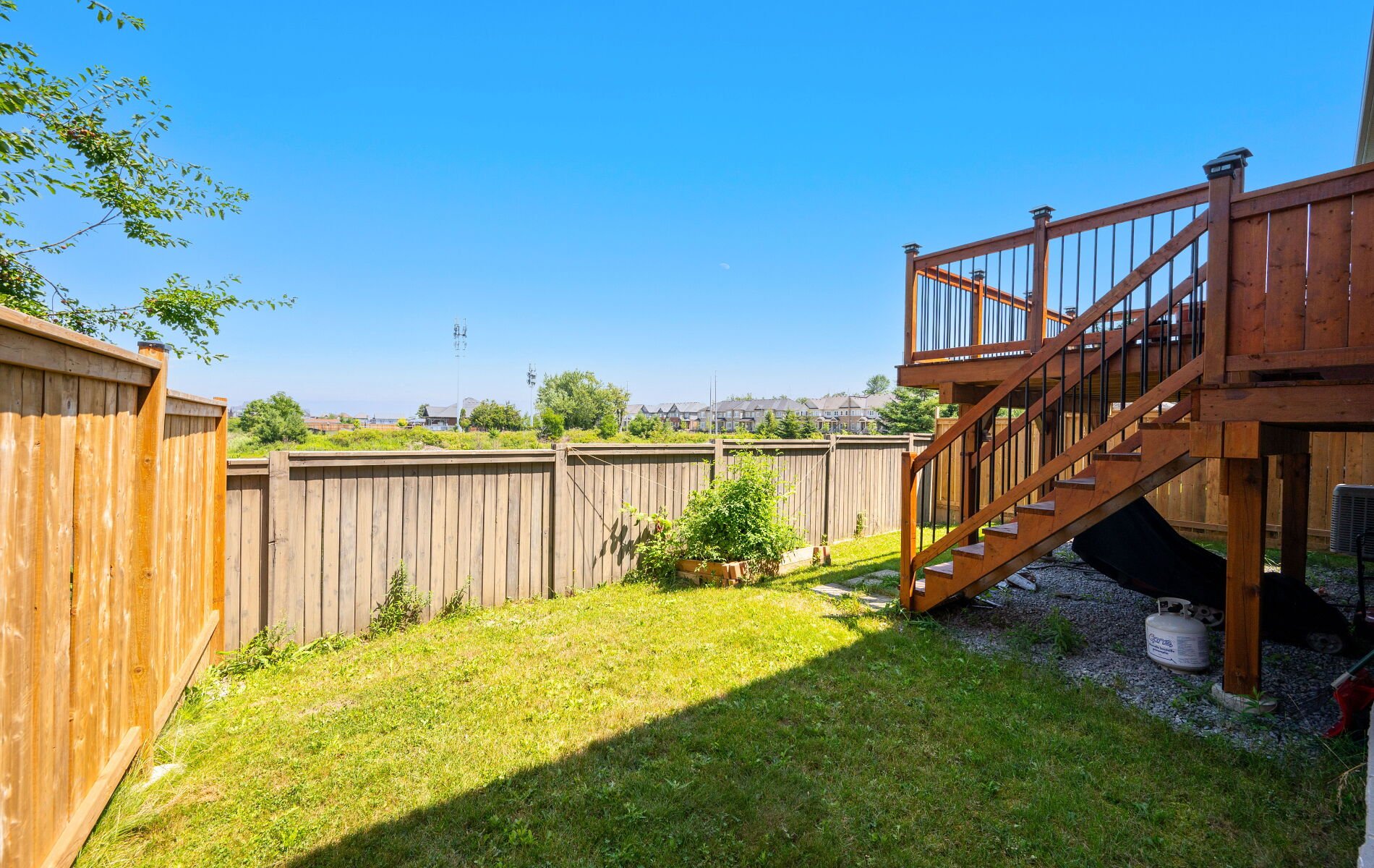 46 Lola Crescent