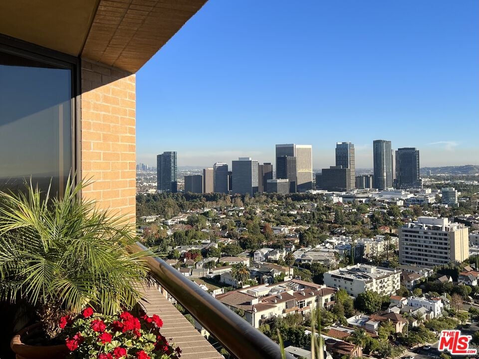 10430 Wilshire Blvd, #2006