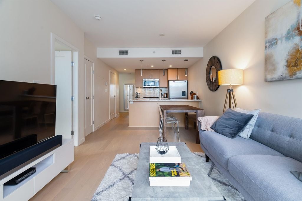 88 W 1st Ave, #501