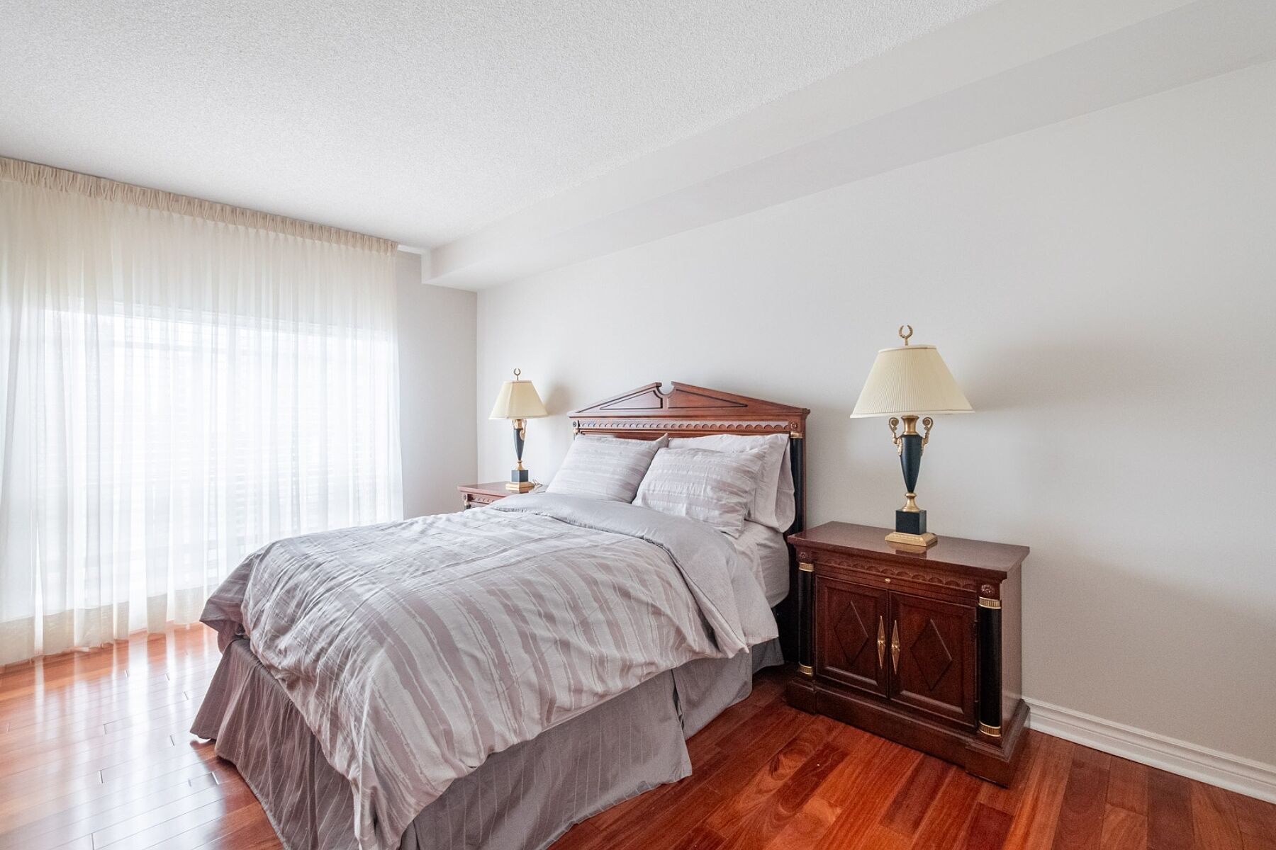 101 Subway Cres #311