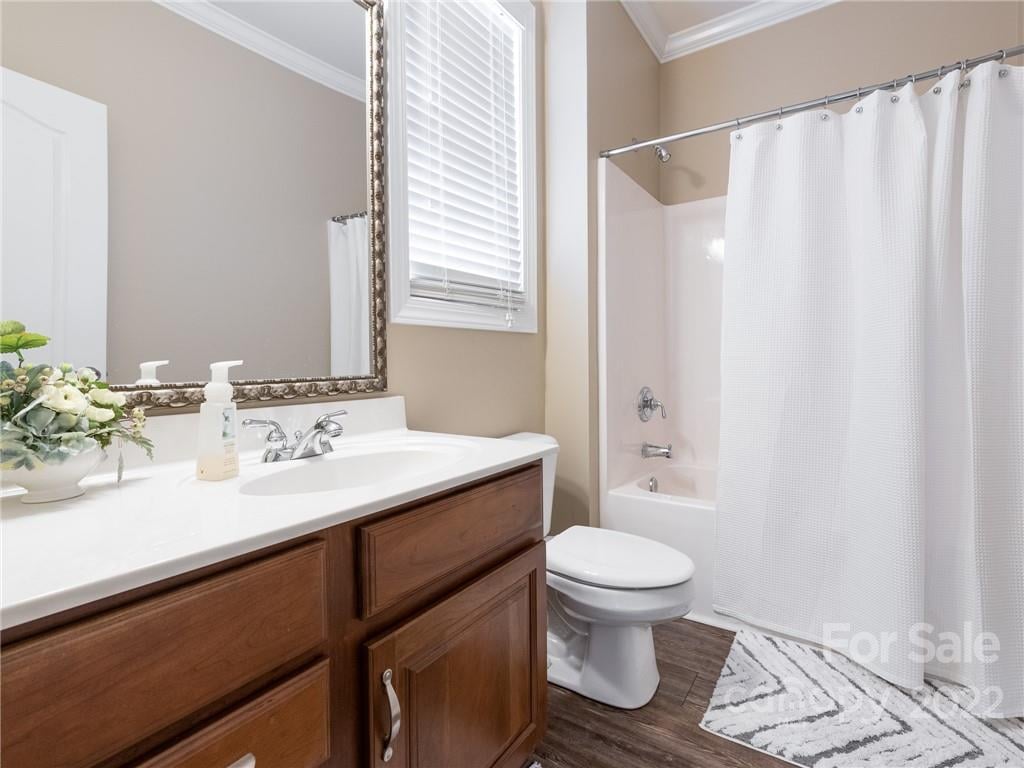 2704 Occaneechi Ct