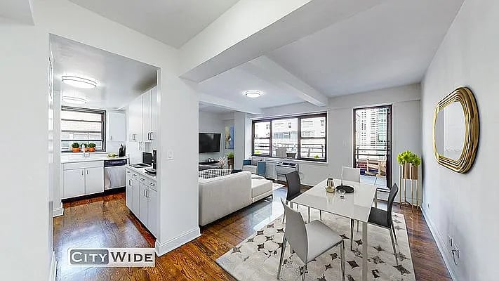 157 East 57th Street Unit: 17A