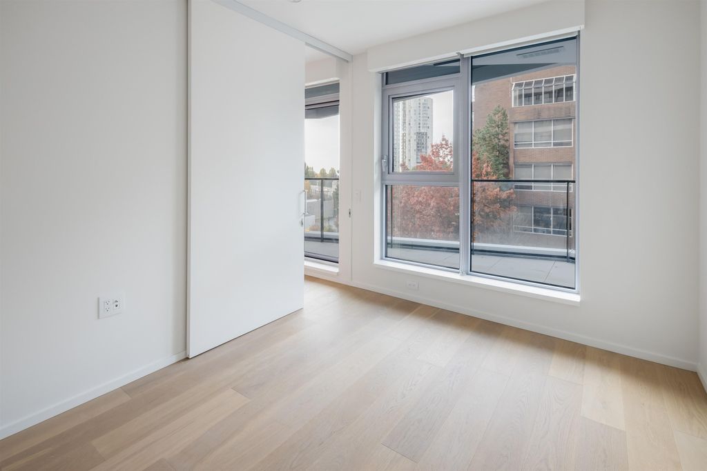 889 Pacific St, #1204
