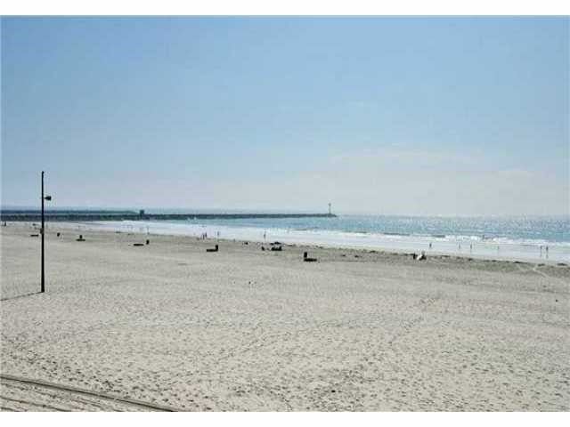 2743 Ocean Front Walk #3