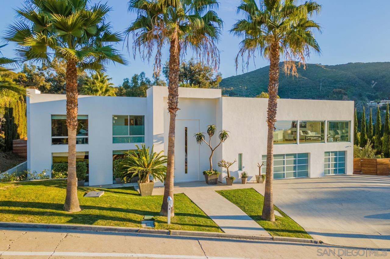 7713 Esterel Dr