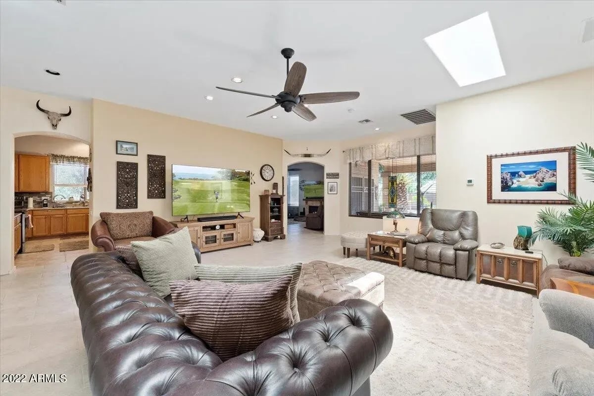 8256 S BLUFF SPRINGS Ct