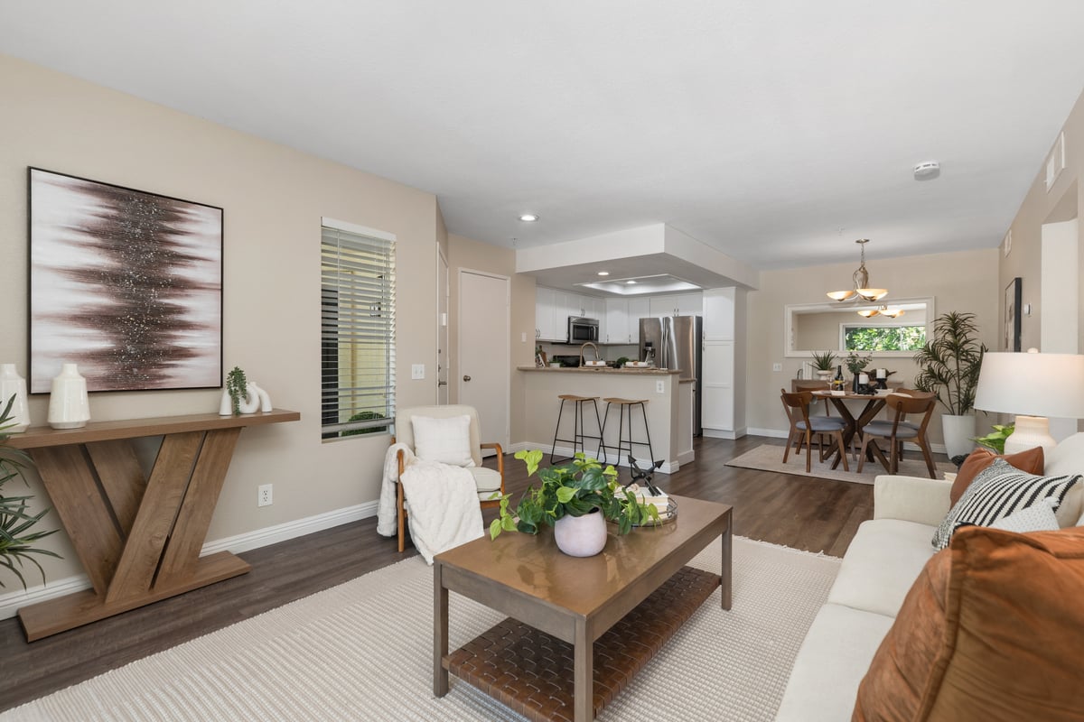 227 S Cross Creek Road, Unit D