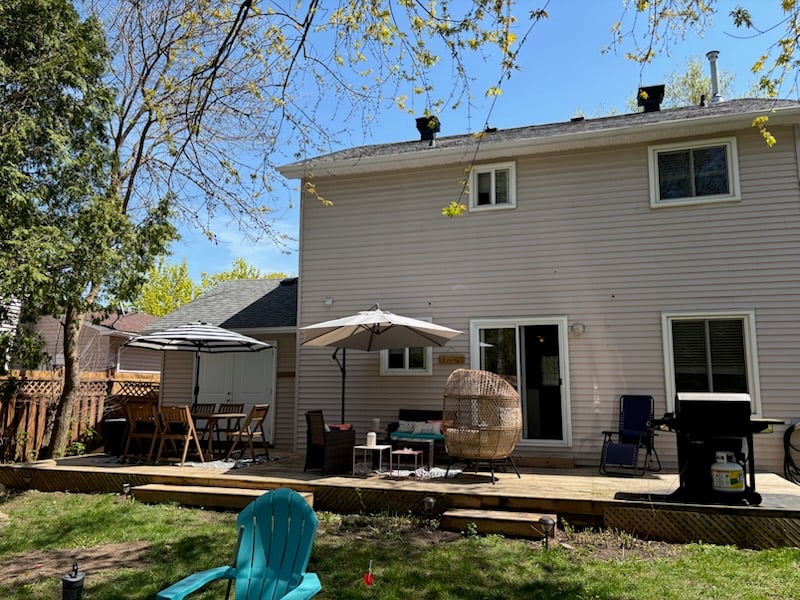 990 Anna Maria Ave