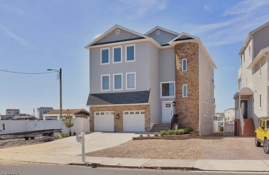 406 W Shore Drive