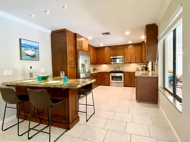 2244 NW 39th Dr
