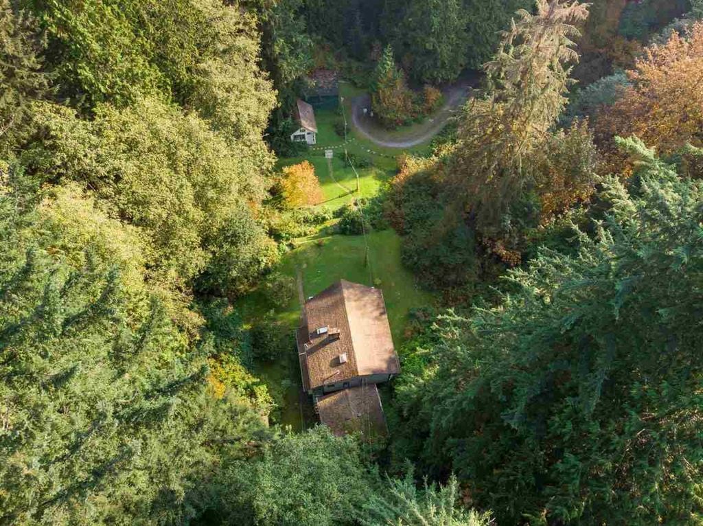 4520 Lynn Valley Rd