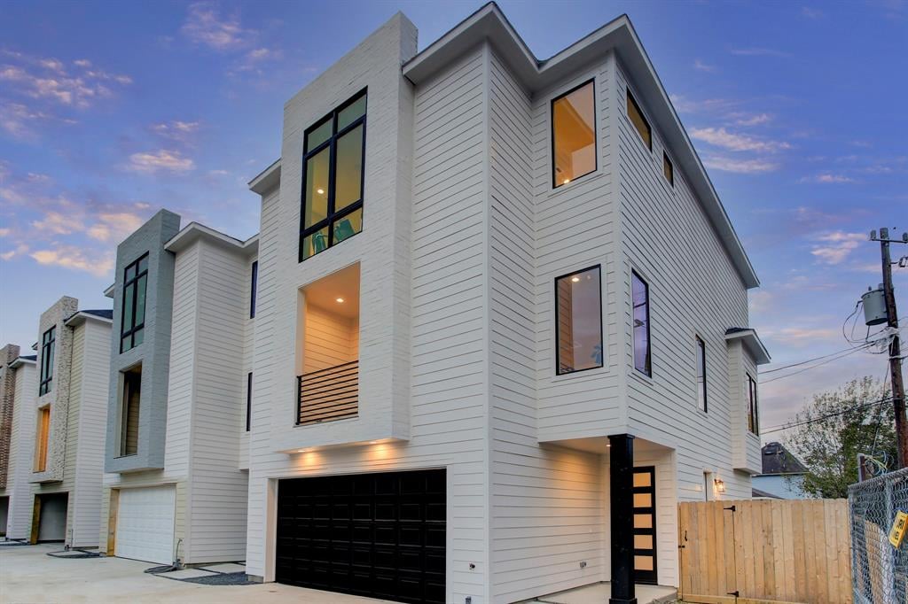 828 Wakefield, #A