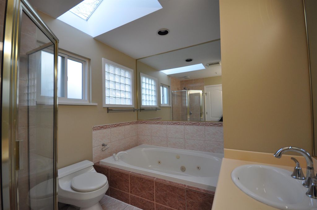 2415 W 13th Ave