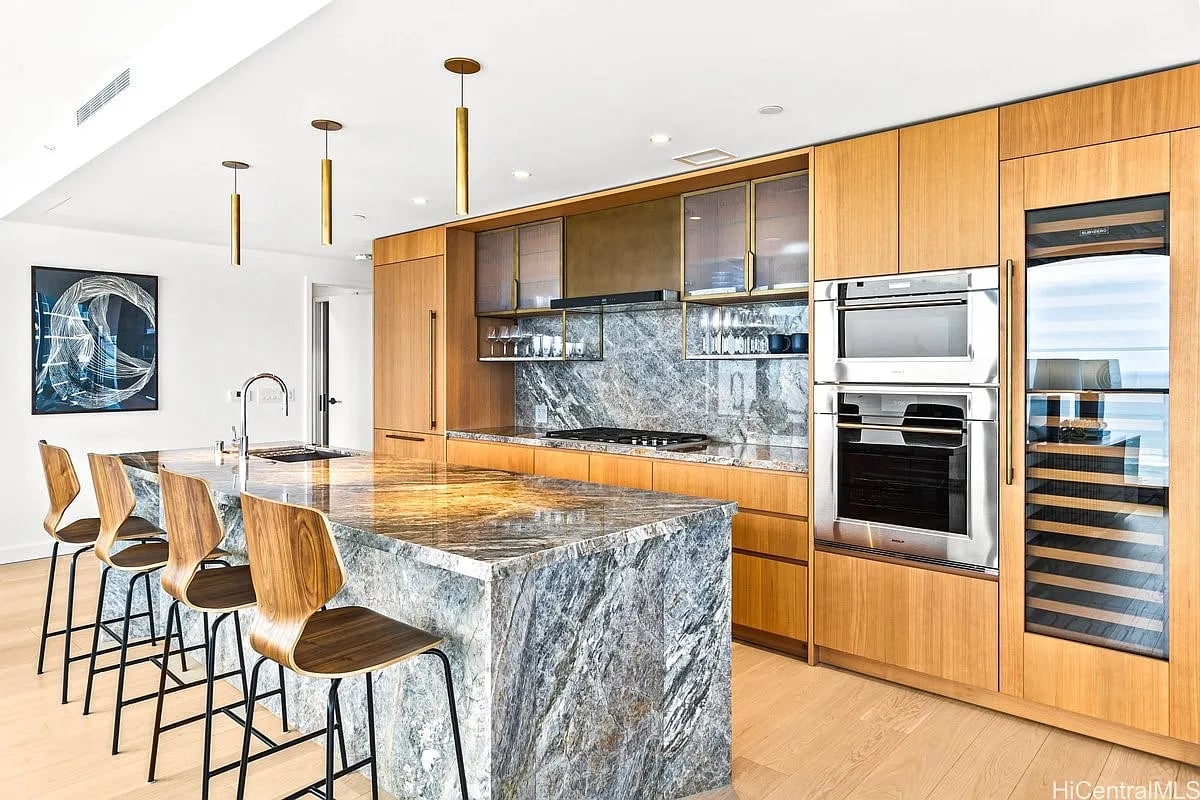 1100 Ala Moana Blvd, #2200