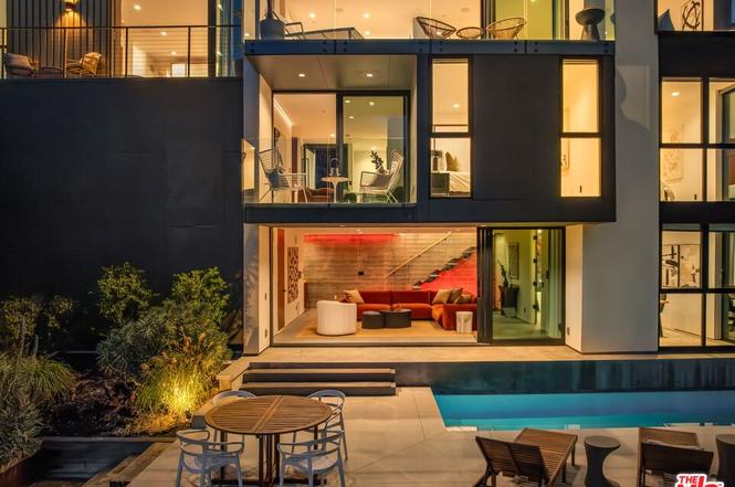 Swedish Paradise, Hargrave Dr, 90068