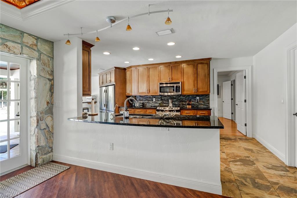 2960 70th St SW