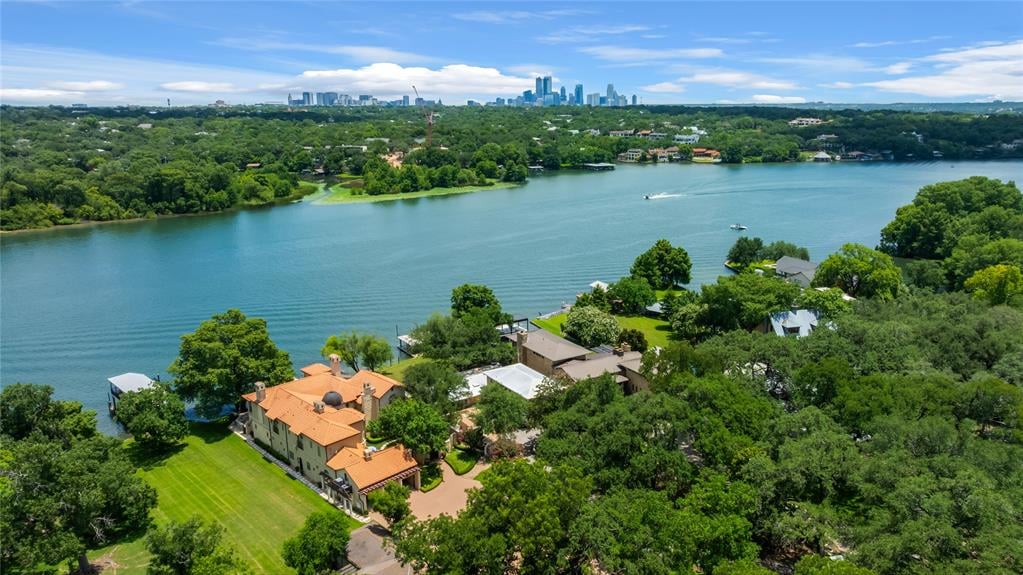 Lake Austin Waterfront
