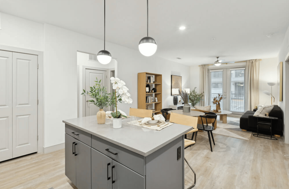 10 WEEKS FREE + UP TO $1,000 OFF!