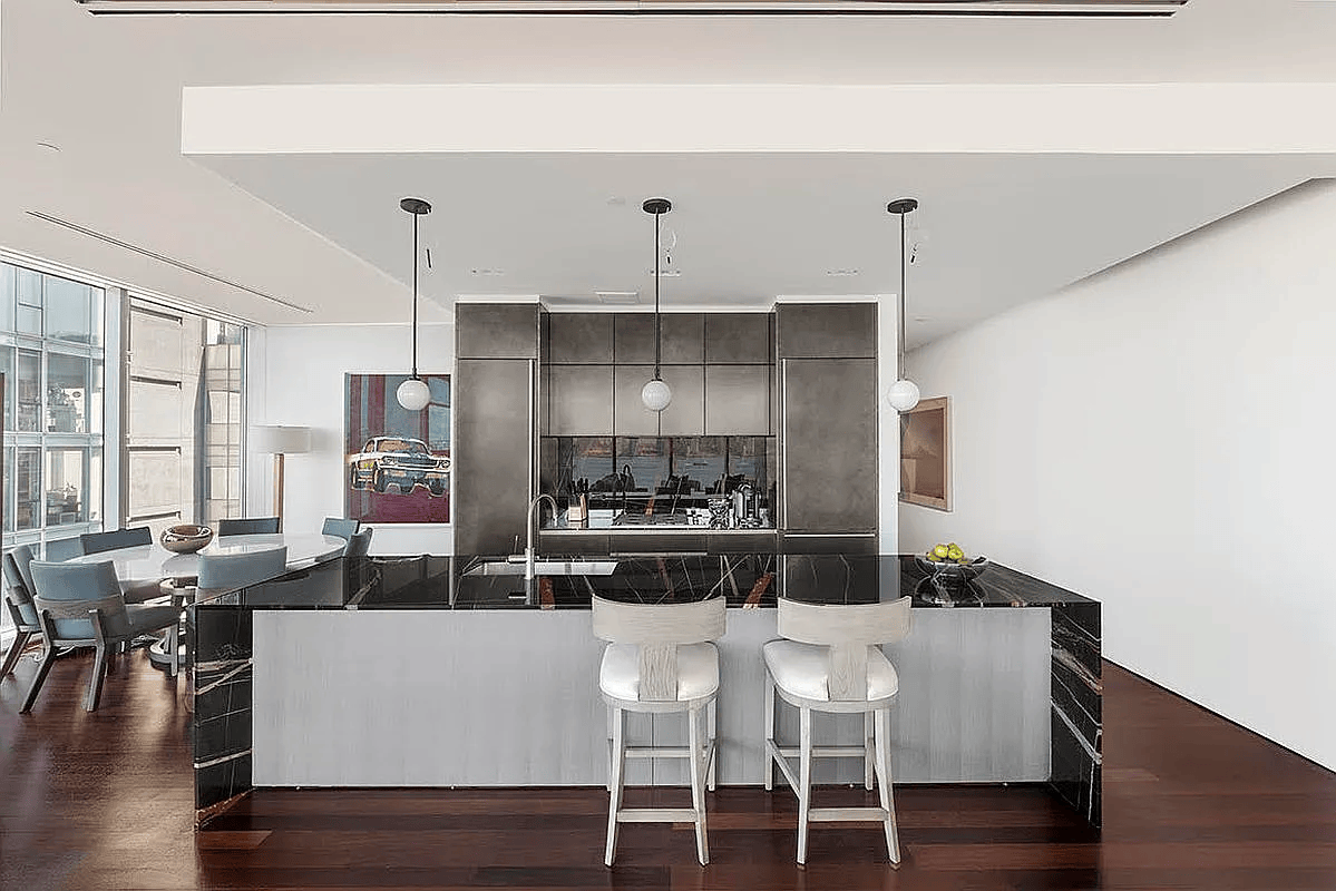165 Charles St APT 18