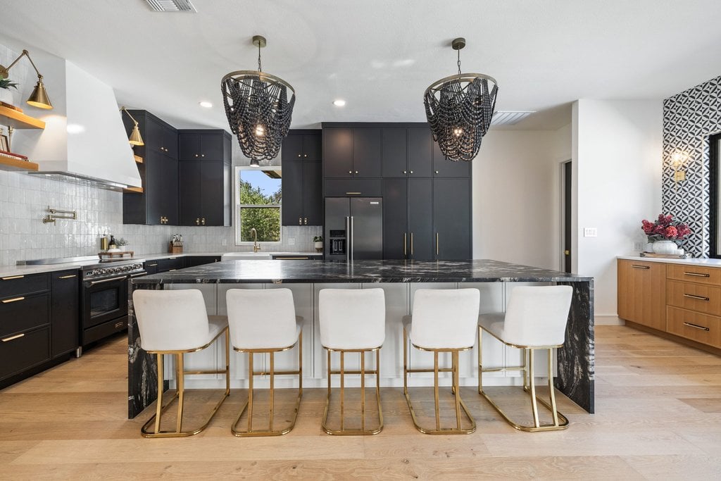 34 Autumn Oaks