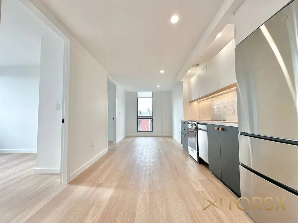 654 Madison St 3F