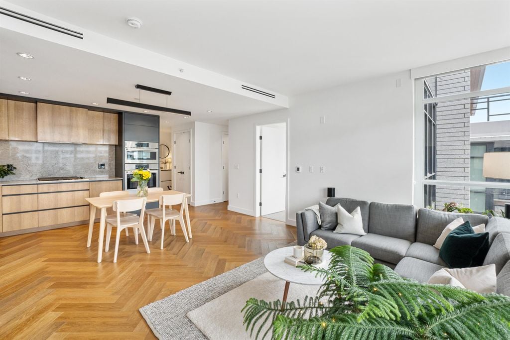 458 W 63rd Ave, #306