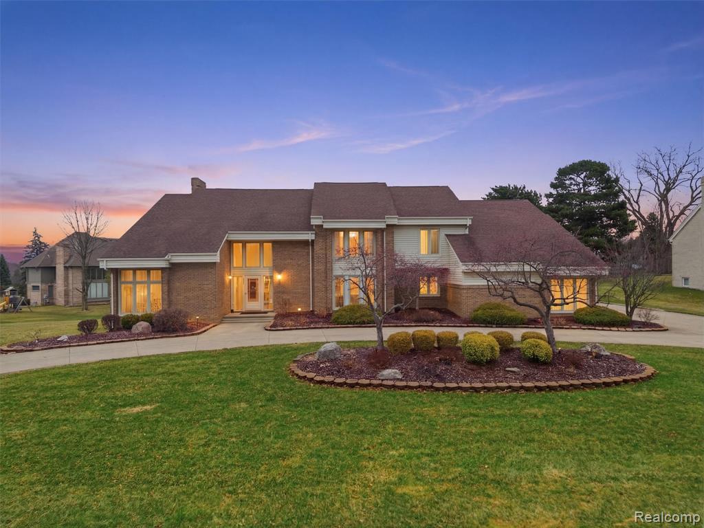 3827 Manchester Court