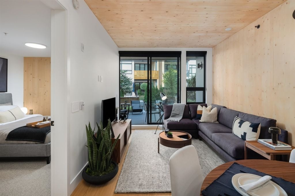310 Salter St, #502