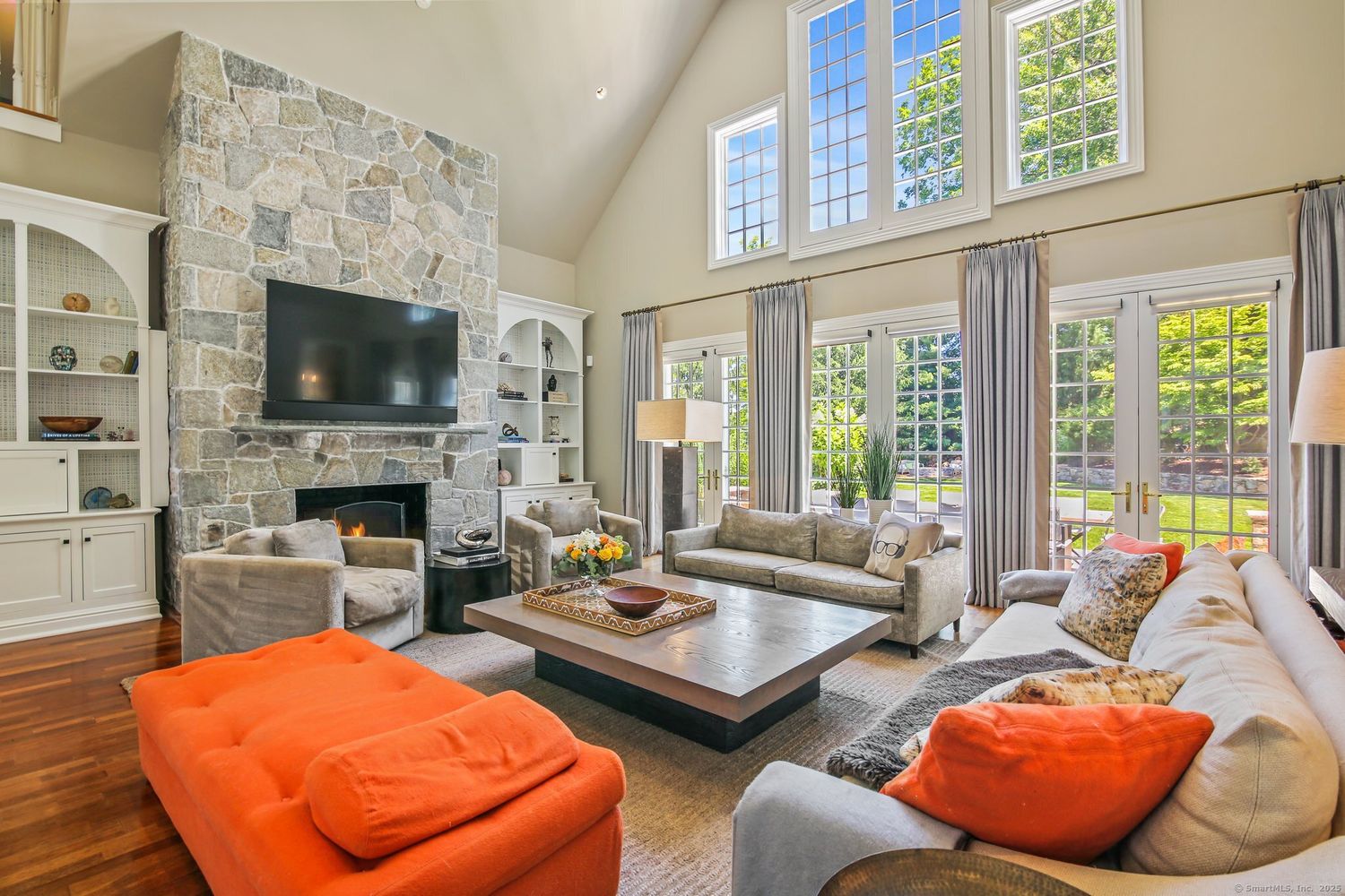 4 Longwood Dr