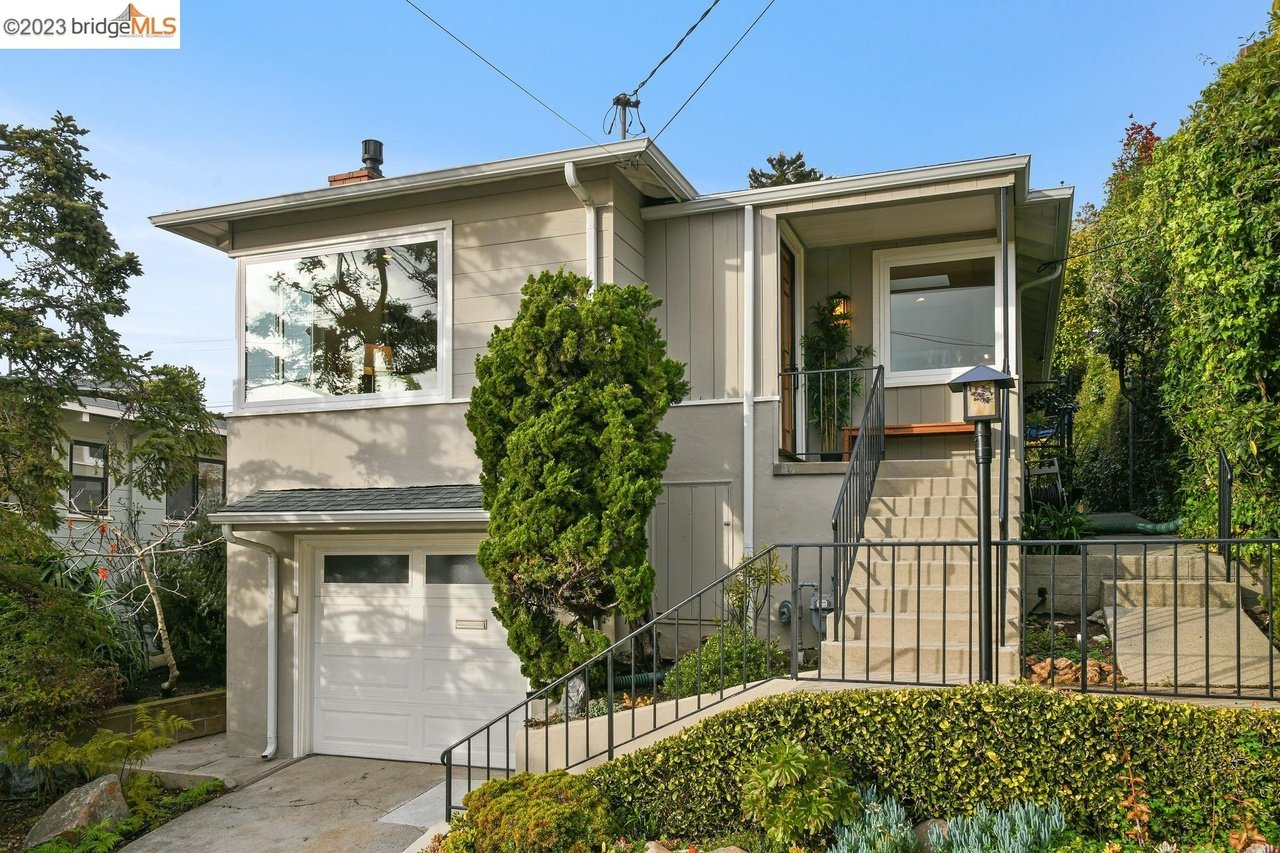 227 Kenyon Ave