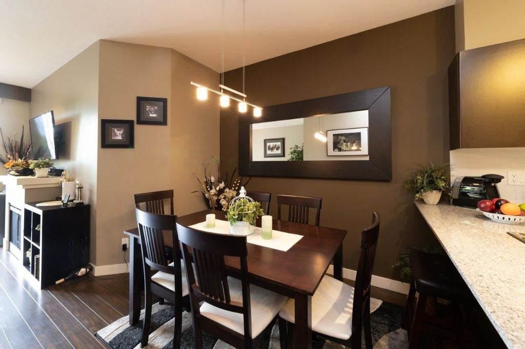 1633 Mackay Ave, #109
