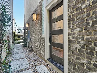 3831 Harry Wurzbach Rd 23