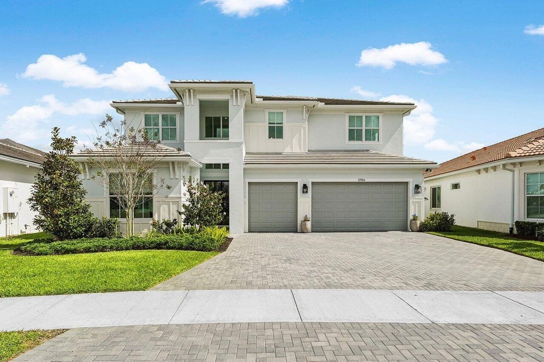 12156 Waterstone Cir
